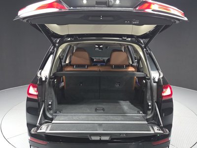 2021 BMW X7 缩略图 26