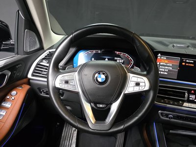 2021 BMW X7 缩略图 19