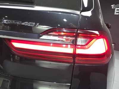 2021 BMW X7 photo 10