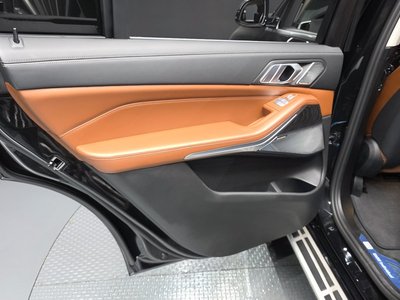 2021 BMW X7 缩略图 15