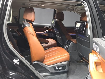 2021 BMW X7 缩略图 18