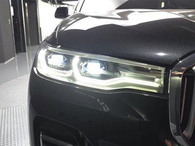 2021 BMW X7 photo 9