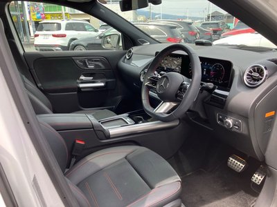 MERCEDES-BENZ GLA - 8