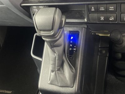 TOYOTA LAND CRUISER 70 - 8