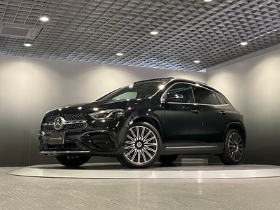 MERCEDES-BENZ GLA - 8