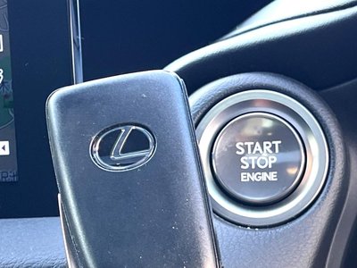 2021 Lexus IS — миниатюра 75