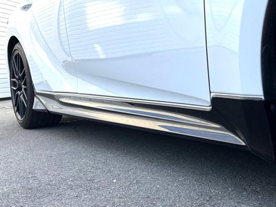 2021 Lexus IS — миниатюра 38