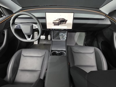 TESLA MODEL Y - 5