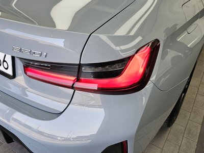 BMW 3 SERIES - 10
