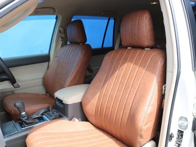 TOYOTA LAND CRUISER PRADO - 7