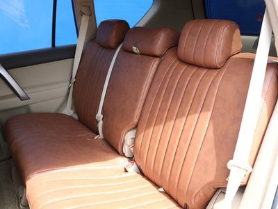 TOYOTA LAND CRUISER PRADO - 8