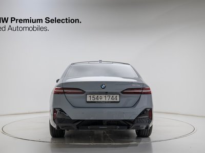 صورة 3 لـ 2026 BMW 5 SERIES