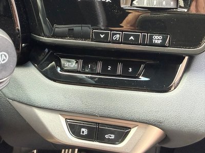 2023 Lexus RX — миниатюра 33