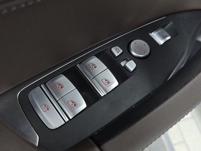 2025 BMW X4 — миниатюра 26