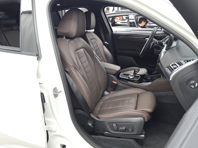 2025 BMW X4 — миниатюра 16