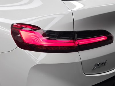 2025 BMW X4 照片 10