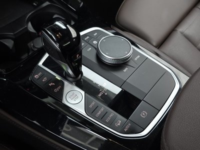2025 BMW X4 — миниатюра 12