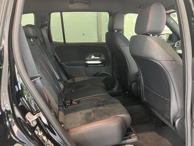 2025 Mercedes-BENZ GLB — миниатюра 17