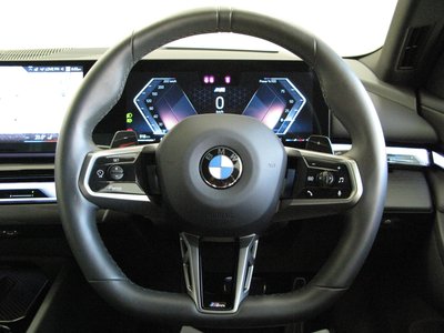 2024 BMW 5 SERIES — миниатюра 24