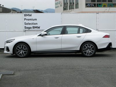 2024 BMW 5 SERIES 照片 10