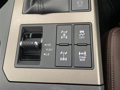صورة مصغرة 14 لـ 2024 Toyota LAND CRUISER 250