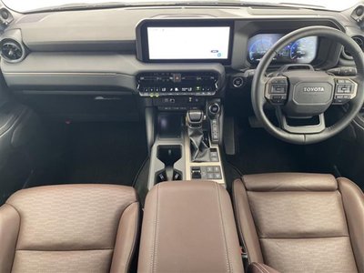 2024 Toyota LAND CRUISER 250 photo 5
