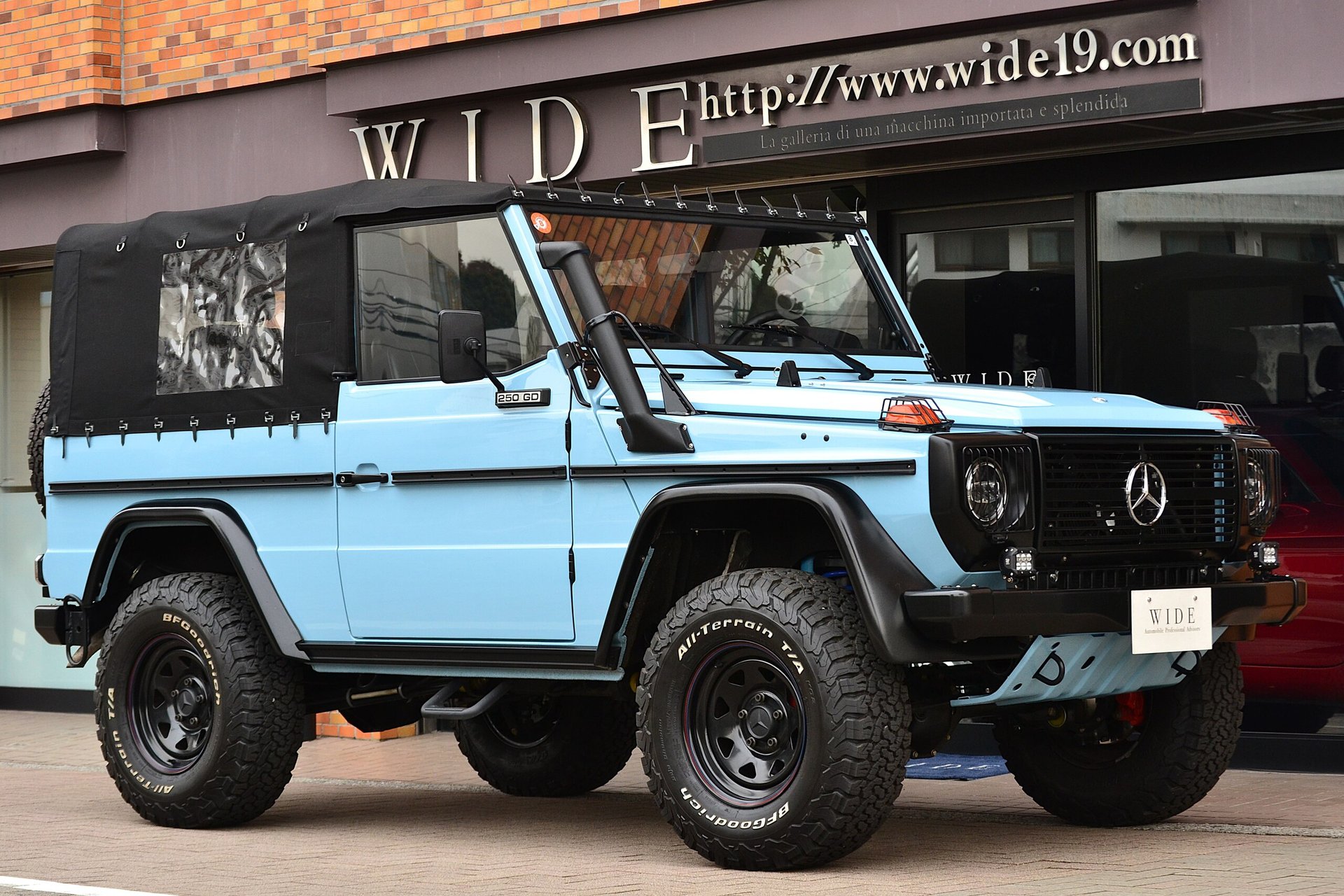 MERCEDES-BENZ G-CLASS CABRIOLET - View 1
