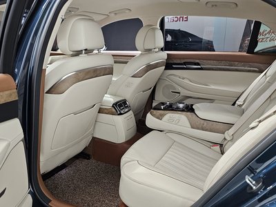 صورة مصغرة 16 لـ 2021 Genesis G90