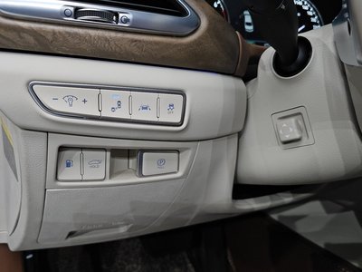 صورة مصغرة 20 لـ 2021 Genesis G90