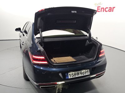 صورة مصغرة 31 لـ 2021 Genesis G90