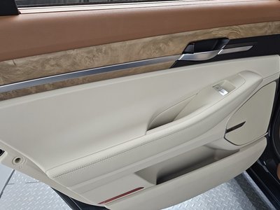 صورة مصغرة 15 لـ 2021 Genesis G90