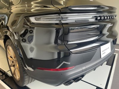 صورة 7 لـ 2024 Porsche CAYENNE