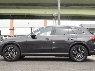 MERCEDES-BENZ GLC - 7
