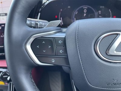 صورة 10 لـ 2023 Lexus NX
