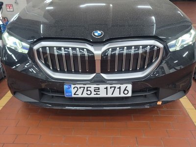 BMW 5 SERIES - 3