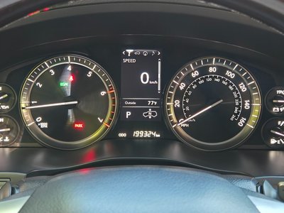 LEXUS LX - 10