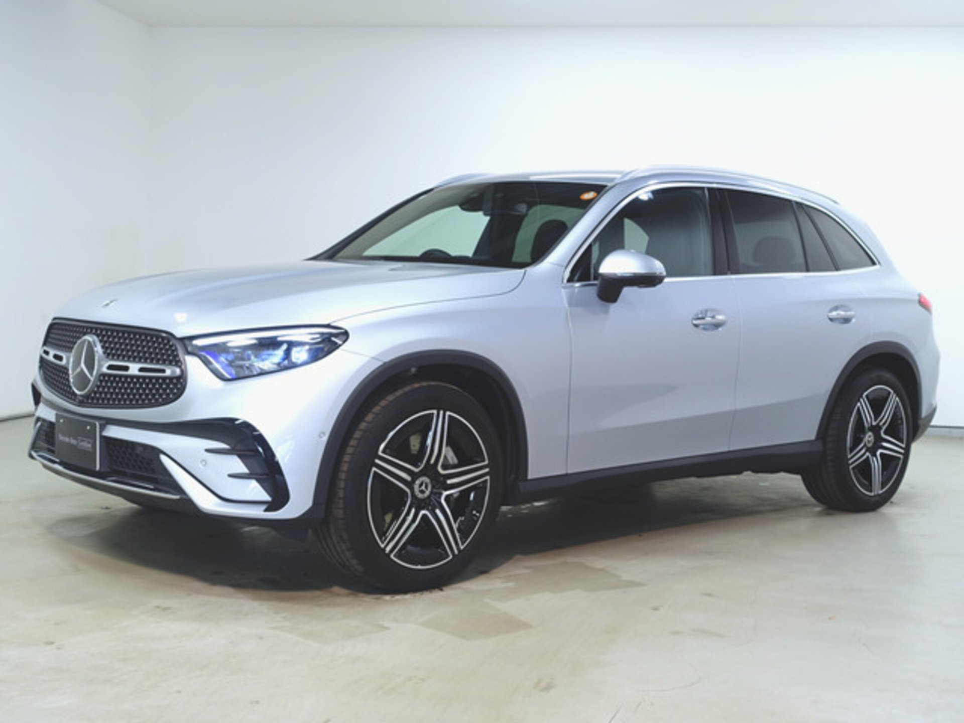 MERCEDES-BENZ GLC - View 1