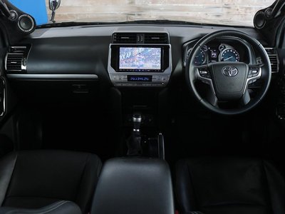 TOYOTA LAND CRUISER PRADO - 2