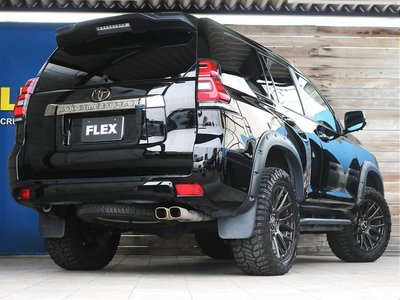 TOYOTA LAND CRUISER PRADO - 7