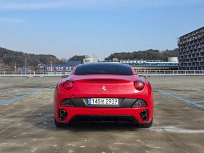 FERRARI CALIFORNIA - 6