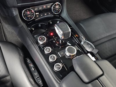 MERCEDES-BENZ CLS - 9