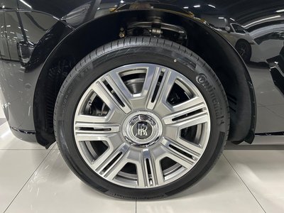 ROLLS-ROYCE CULLINAN - 9