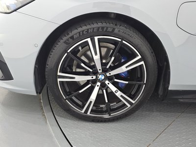 2025 BMW 5 SERIES photo 6