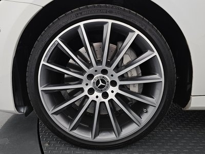 MERCEDES-BENZ E-CLASS - 6