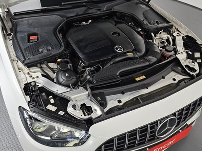 MERCEDES-BENZ E-CLASS - 7