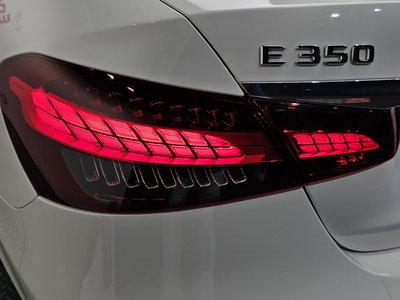 MERCEDES-BENZ E-CLASS - 10