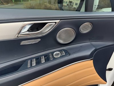 2023 Genesis GV80 — миниатюра 13