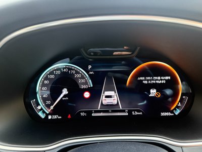 GENESIS GV80 - 8