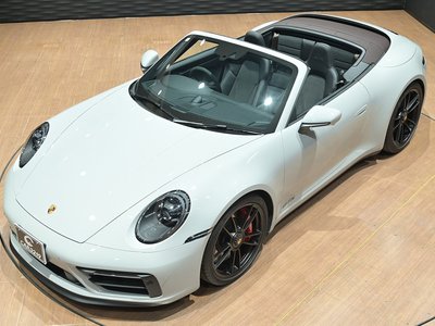 PORSCHE 911 CABRIOLET - 9