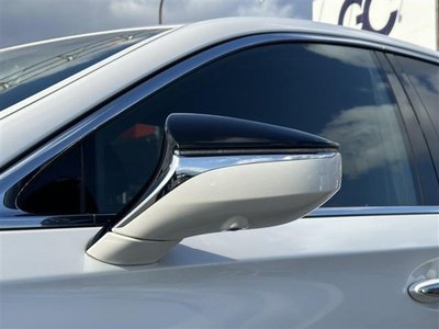 صورة مصغرة 91 لـ 2018 Lexus LS